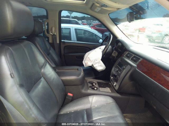 Photo 4 VIN: 1GKS2KE75CR129165 - GMC YUKON XL 