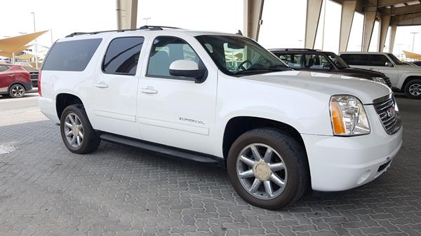 Photo 8 VIN: 1GKS2KE76DR100839 - GMC YUKON 