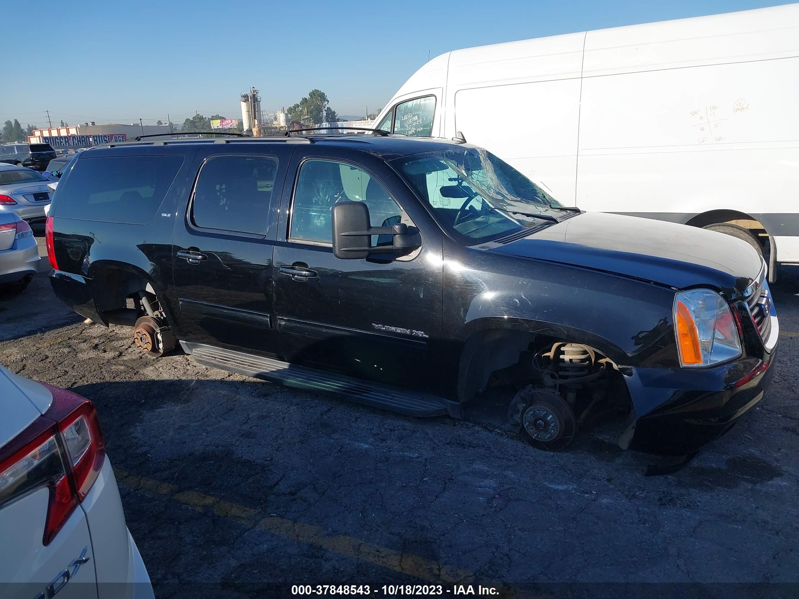 Photo 11 VIN: 1GKS2KE7XDR343425 - GMC YUKON 