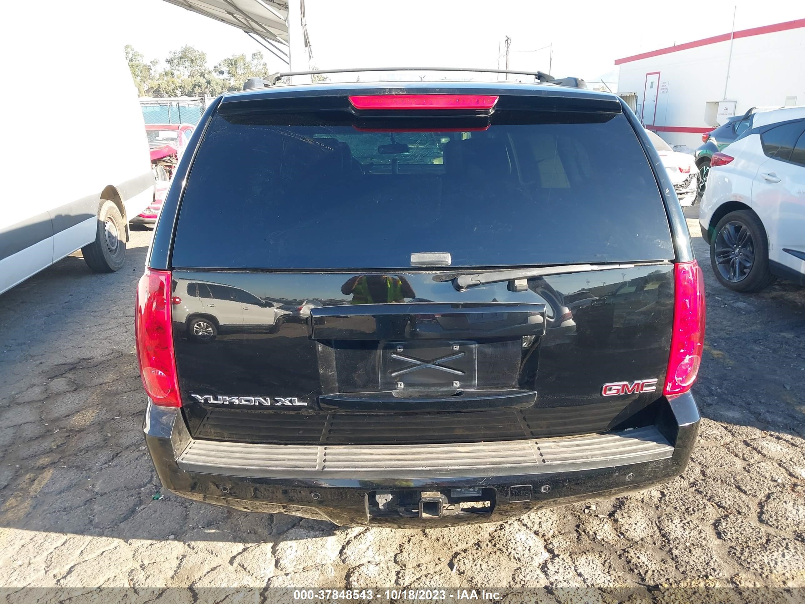 Photo 14 VIN: 1GKS2KE7XDR343425 - GMC YUKON 