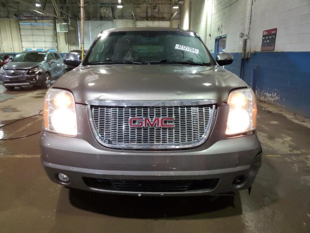 Photo 4 VIN: 1GKS2LE73CR116078 - GMC YUKON 