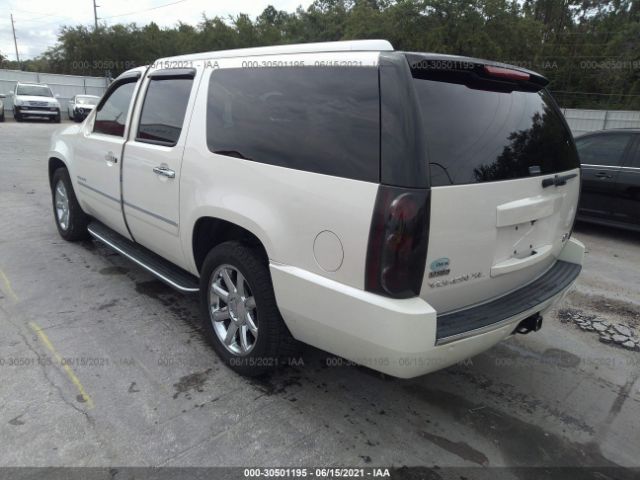 Photo 2 VIN: 1GKS2MEF0BR219695 - GMC YUKON XL 