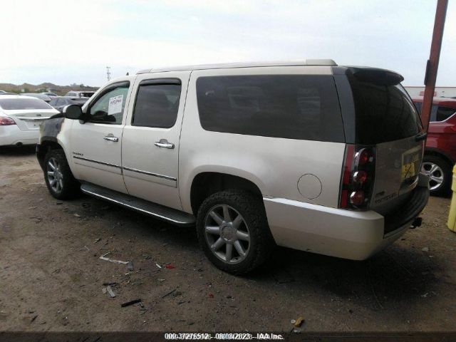 Photo 2 VIN: 1GKS2MEF1BR237638 - GMC YUKON XL 1500 