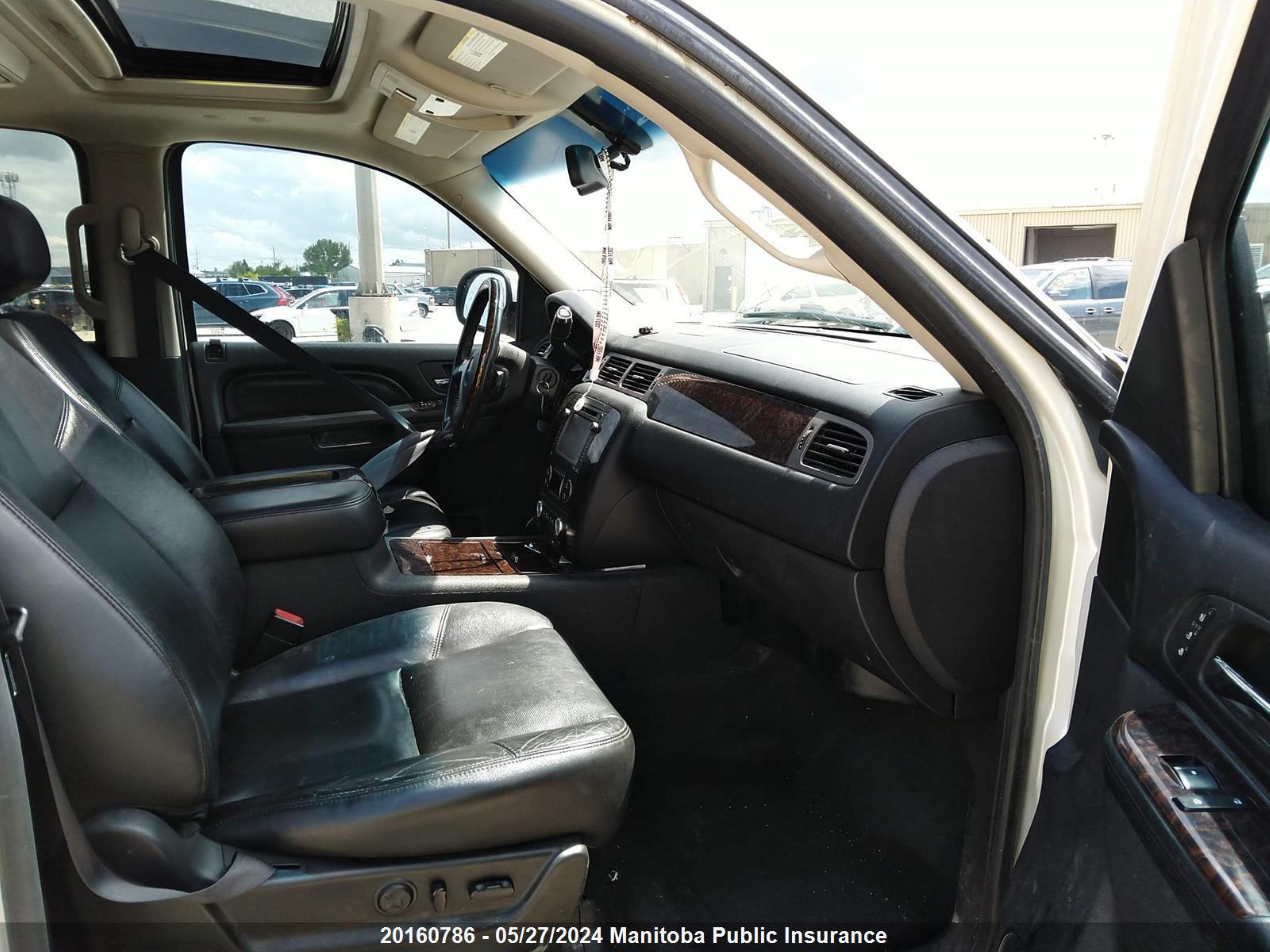 Photo 4 VIN: 1GKS2MEF3CR189450 - GMC YUKON 