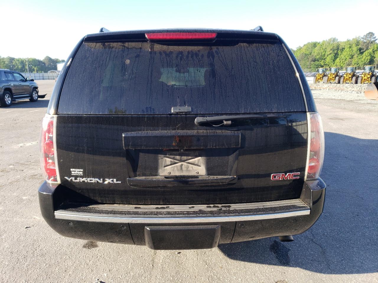 Photo 5 VIN: 1GKS2MEF4ER173406 - GMC YUKON 