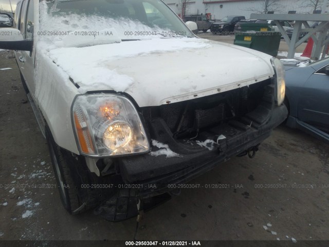 Photo 5 VIN: 1GKS2MEF5DR110958 - GMC YUKON XL 