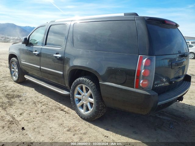 Photo 2 VIN: 1GKS2MEF6CR232260 - GMC YUKON 