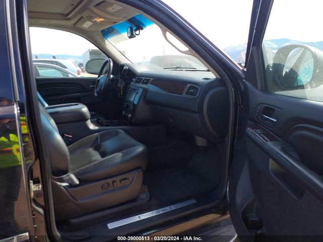 Photo 4 VIN: 1GKS2MEF6CR232260 - GMC YUKON 