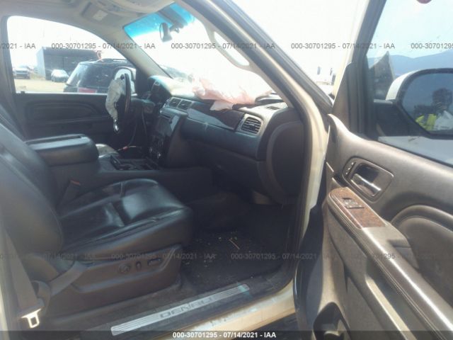 Photo 4 VIN: 1GKS2MEF6CR244277 - GMC YUKON XL 