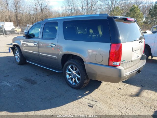 Photo 2 VIN: 1GKS2MEF8CR260299 - GMC YUKON XL 1500 