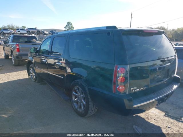 Photo 2 VIN: 1GKS2MEF9BR100821 - GMC YUKON XL 1500 