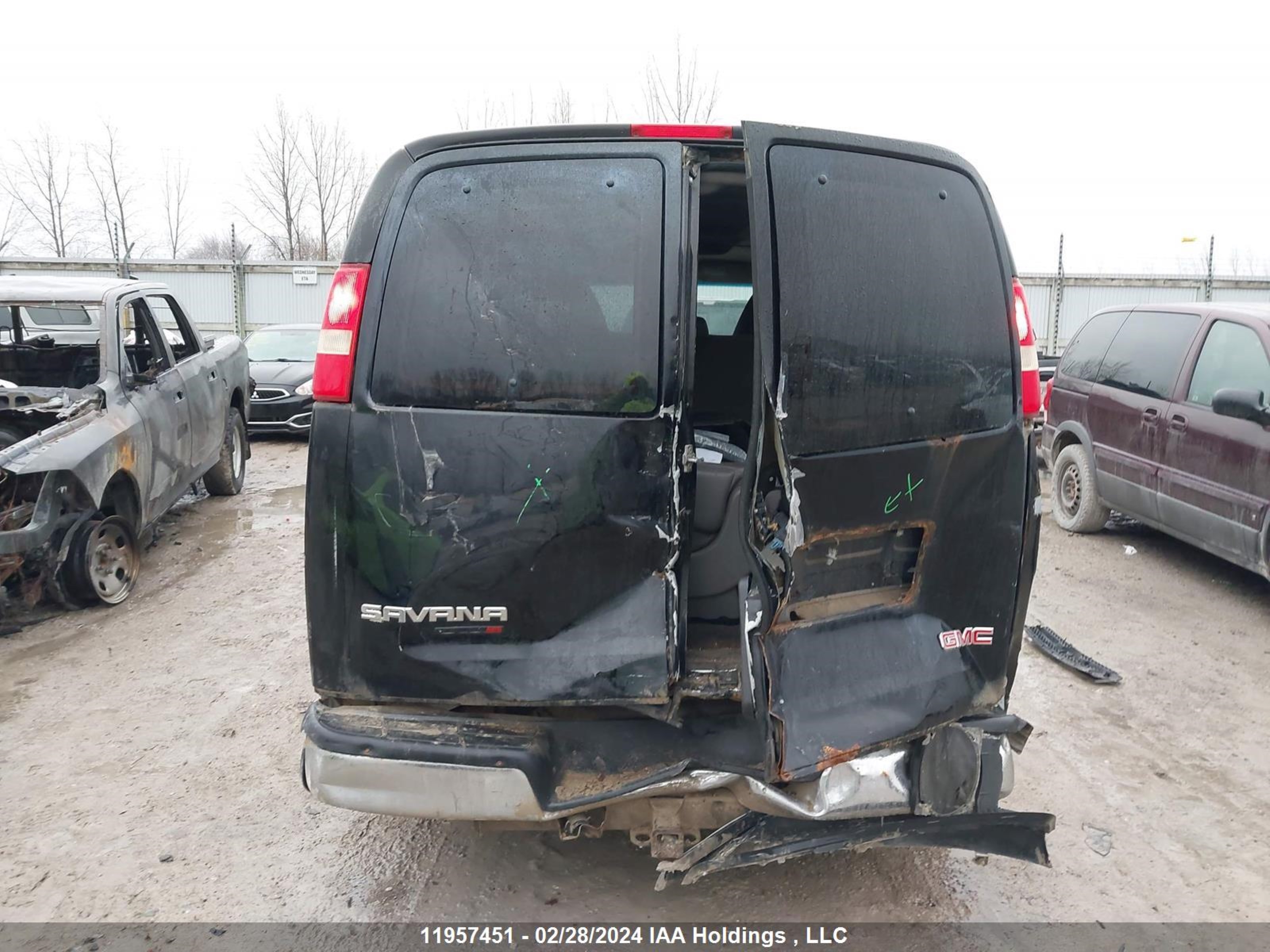 Photo 5 VIN: 1GKS8CF40C1143000 - GMC SAVANA 