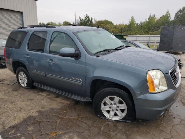 Photo 3 VIN: 1GKUCAE05AR257924 - GMC YUKON SLE 