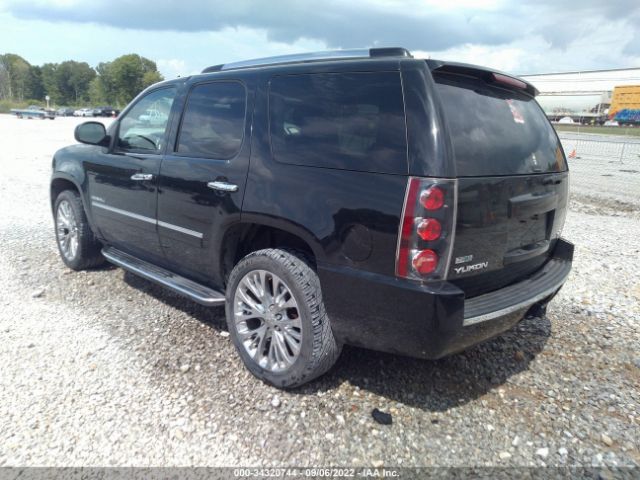 Photo 2 VIN: 1GKUCEEF8AR217400 - GMC YUKON 