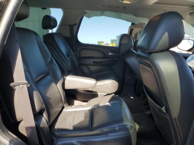 Photo 10 VIN: 1GKUCEEF8AR275216 - GMC YUKON 