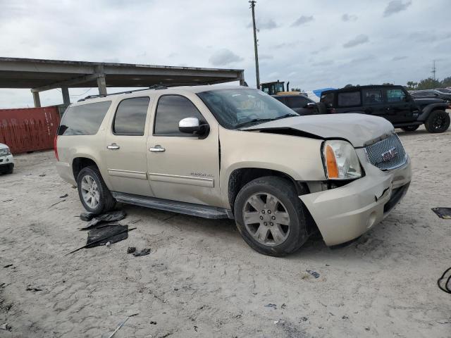 Photo 3 VIN: 1GKUCKE0XAR140751 - GMC YUKON 