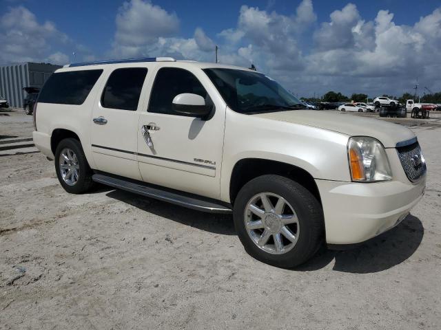 Photo 3 VIN: 1GKUCMEF1AR151833 - GMC YUKON 