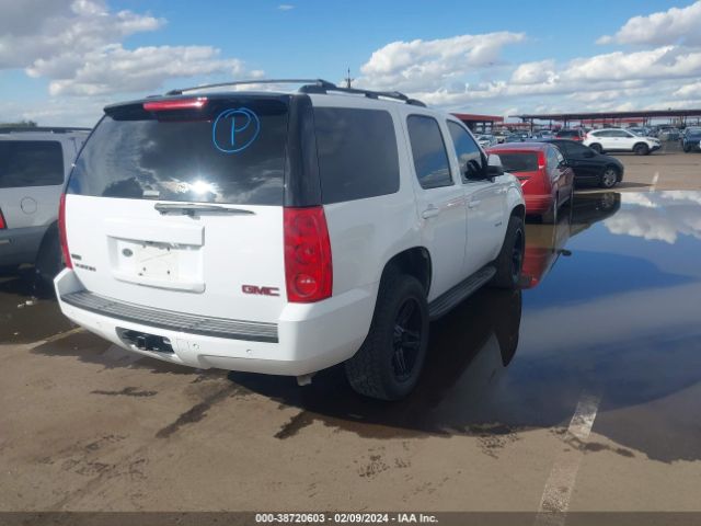 Photo 3 VIN: 1GKUKAE03AR128213 - GMC YUKON 