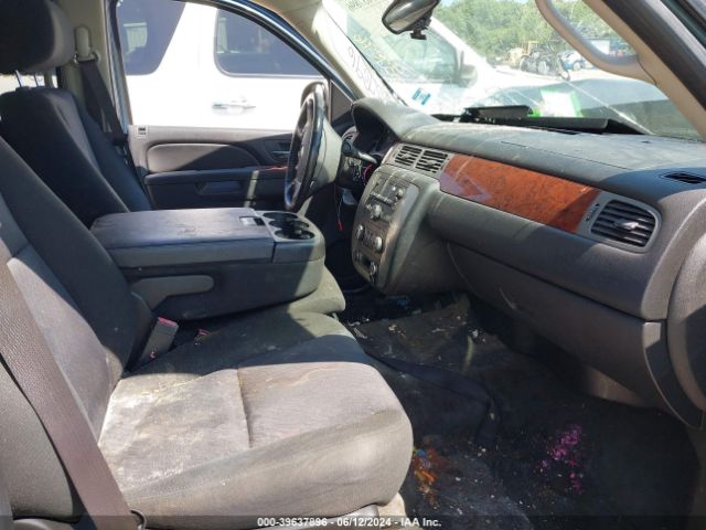 Photo 4 VIN: 1GKUKAE06AR145507 - GMC YUKON 