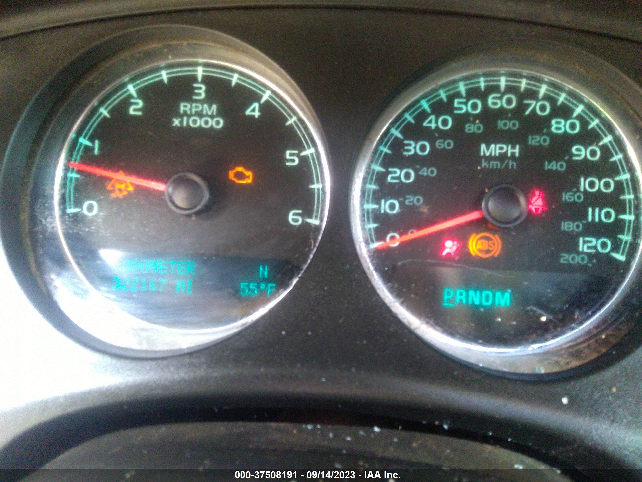 Photo 6 VIN: 1GKUKCE02AR275912 - GMC YUKON 