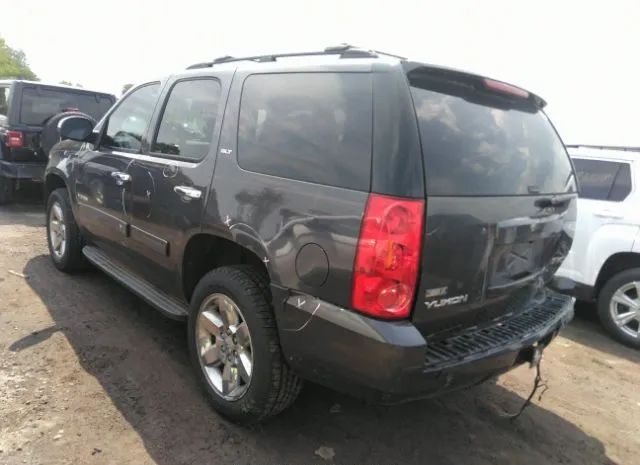 Photo 2 VIN: 1GKUKCE04AR131875 - GMC YUKON 