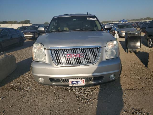 Photo 4 VIN: 1GKUKEEF1AR272810 - GMC YUKON DENA 