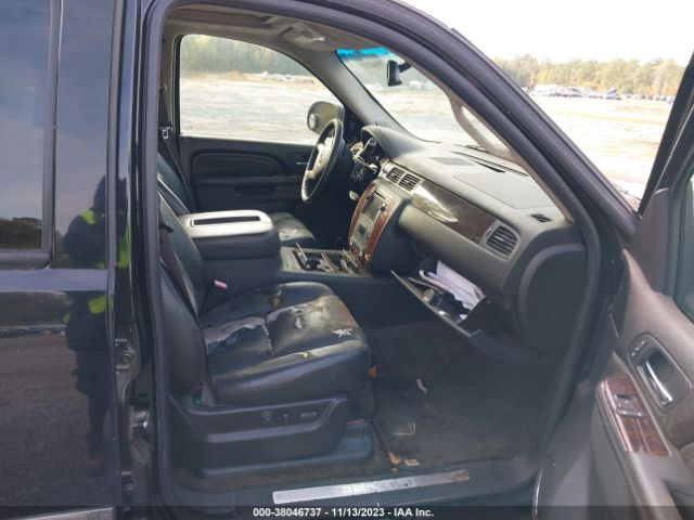 Photo 4 VIN: 1GKUKEEF2AR108188 - GMC YUKON 