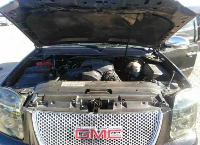 Photo 9 VIN: 1GKUKEEF3AR184339 - GMC YUKON 