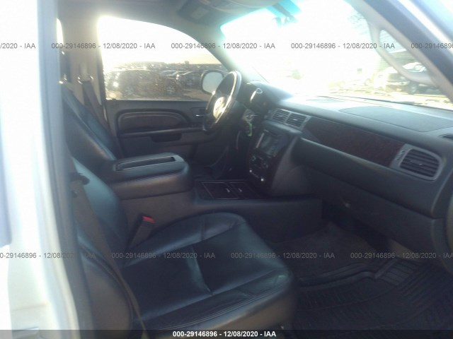 Photo 4 VIN: 1GKUKEEF3AR265244 - GMC YUKON 