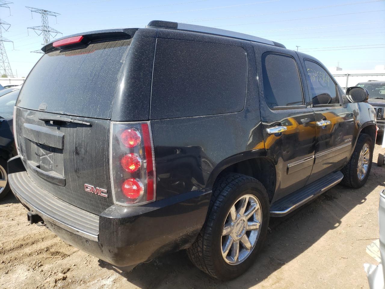 Photo 2 VIN: 1GKUKEEF4AR230325 - GMC YUKON 