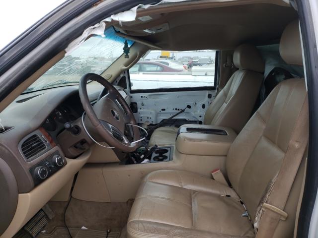 Photo 4 VIN: 1GKUKKE33AR211799 - GMC YUKON XL K 