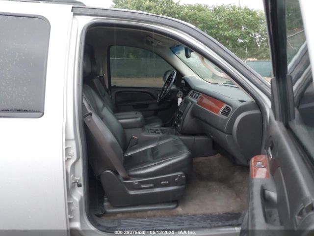 Photo 4 VIN: 1GKUKKE35AR268893 - GMC YUKON XL 