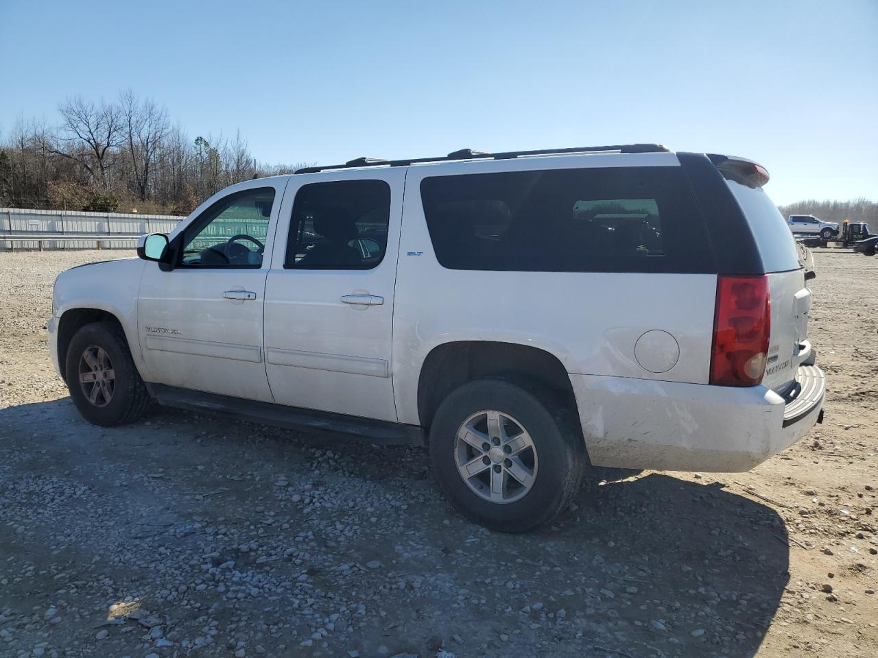 Photo 1 VIN: 1GKUKKE36AR172240 - GMC YUKON 