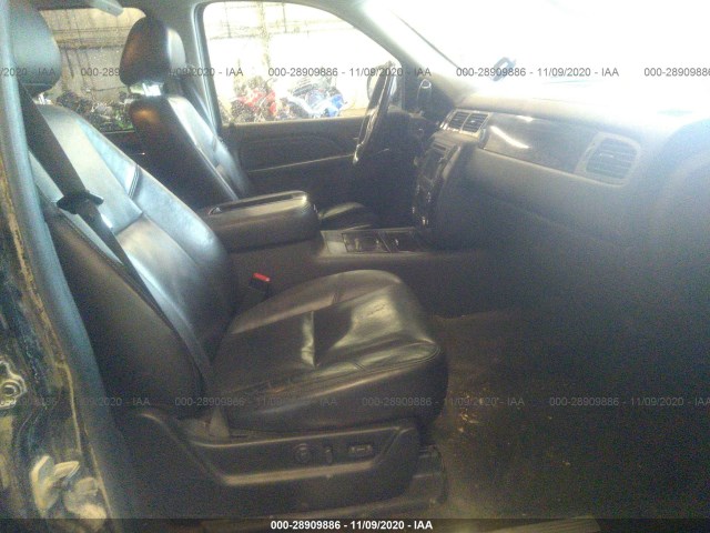 Photo 4 VIN: 1GKUKMEF5AR152860 - GMC YUKON XL 