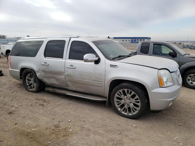 Photo 3 VIN: 1GKUKMEF7AR121321 - GMC YUKON 