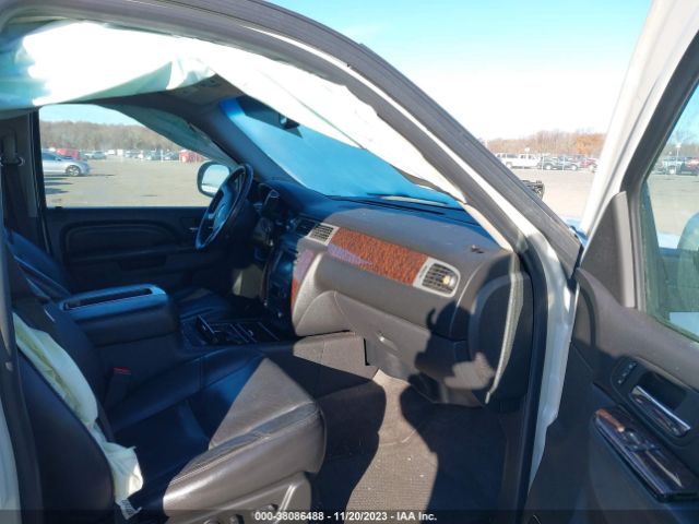 Photo 4 VIN: 1GKUKMEF7AR213710 - GMC YUKON XL 1500 