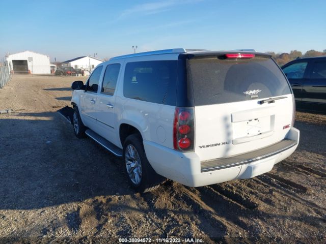 Photo 2 VIN: 1GKUKMEF8AR162735 - GMC YUKON XL 1500 