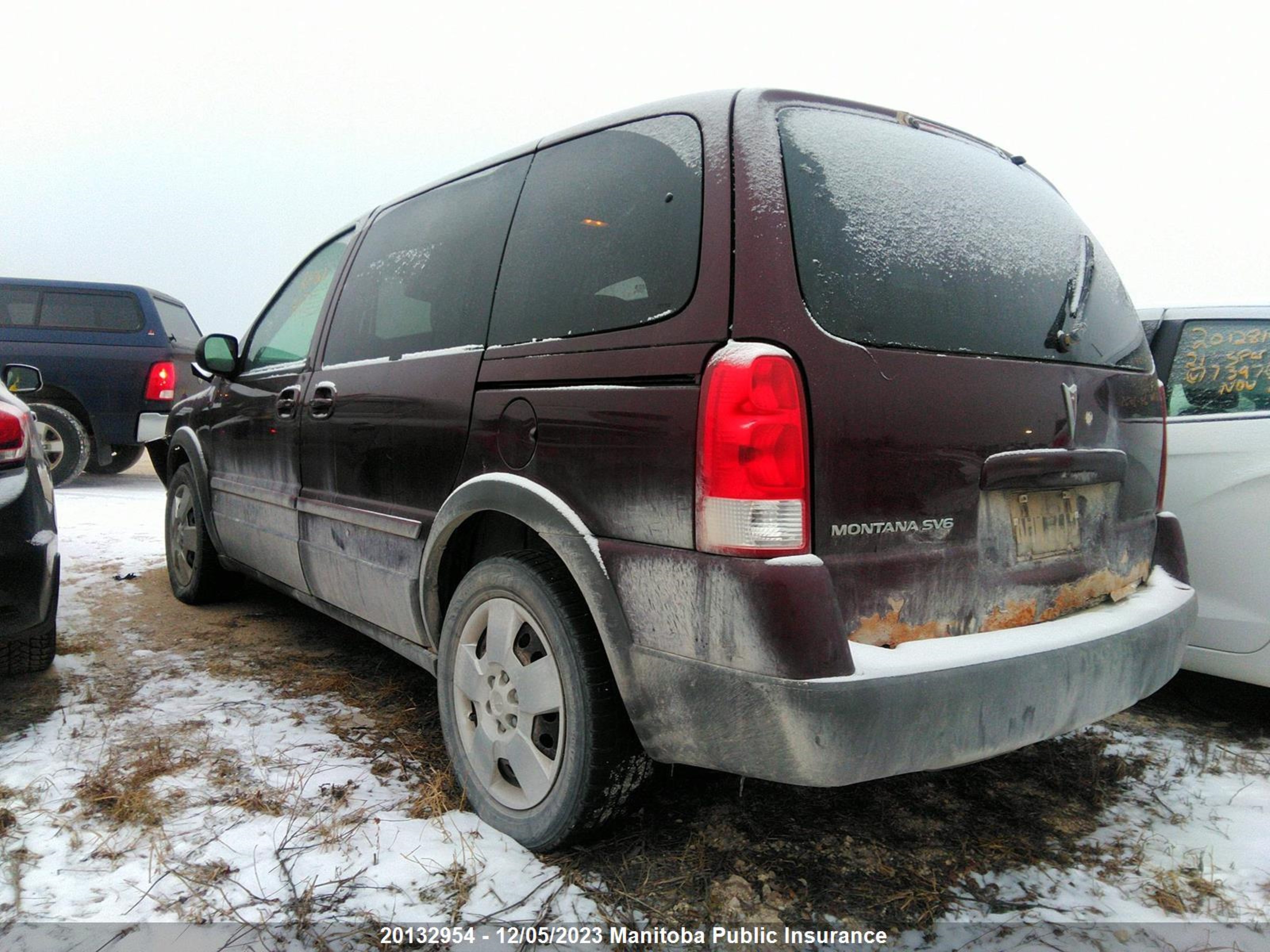 Photo 2 VIN: 1GMDU03109D119890 - PONTIAC MONTANA 