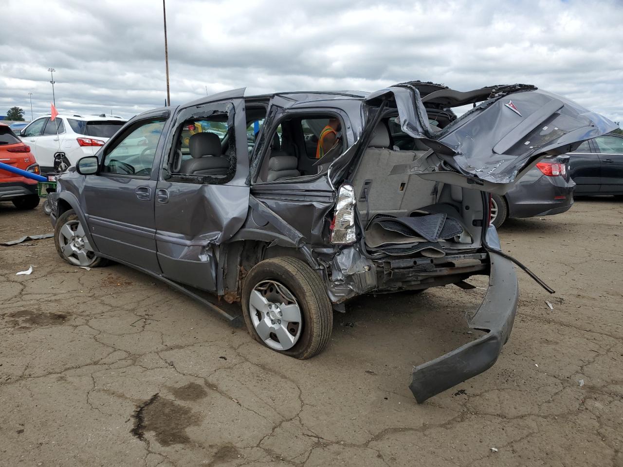 Photo 1 VIN: 1GMDU03177D209955 - PONTIAC MONTANA 