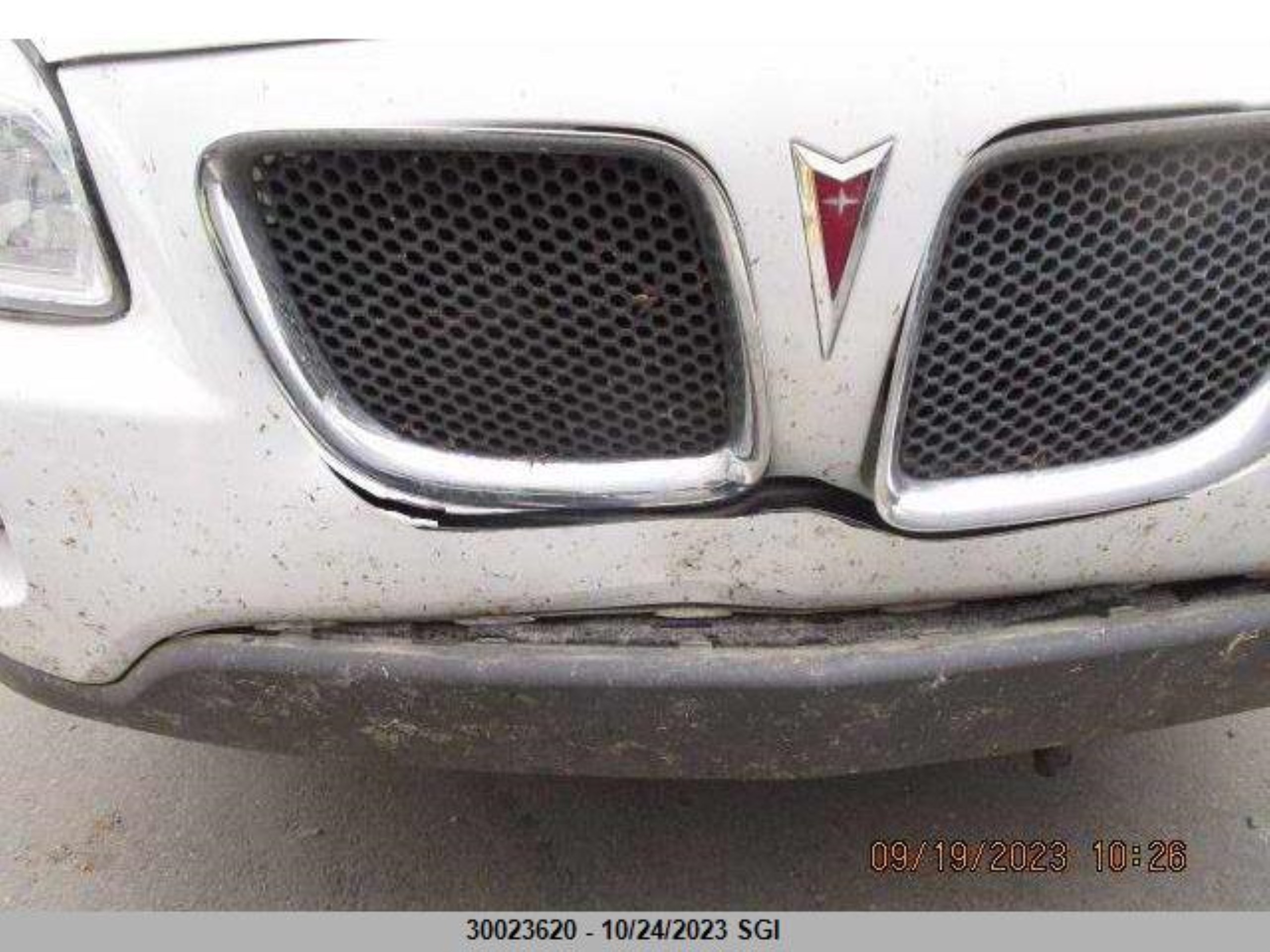 Photo 5 VIN: 1GMDU03189D114114 - PONTIAC MONTANA 