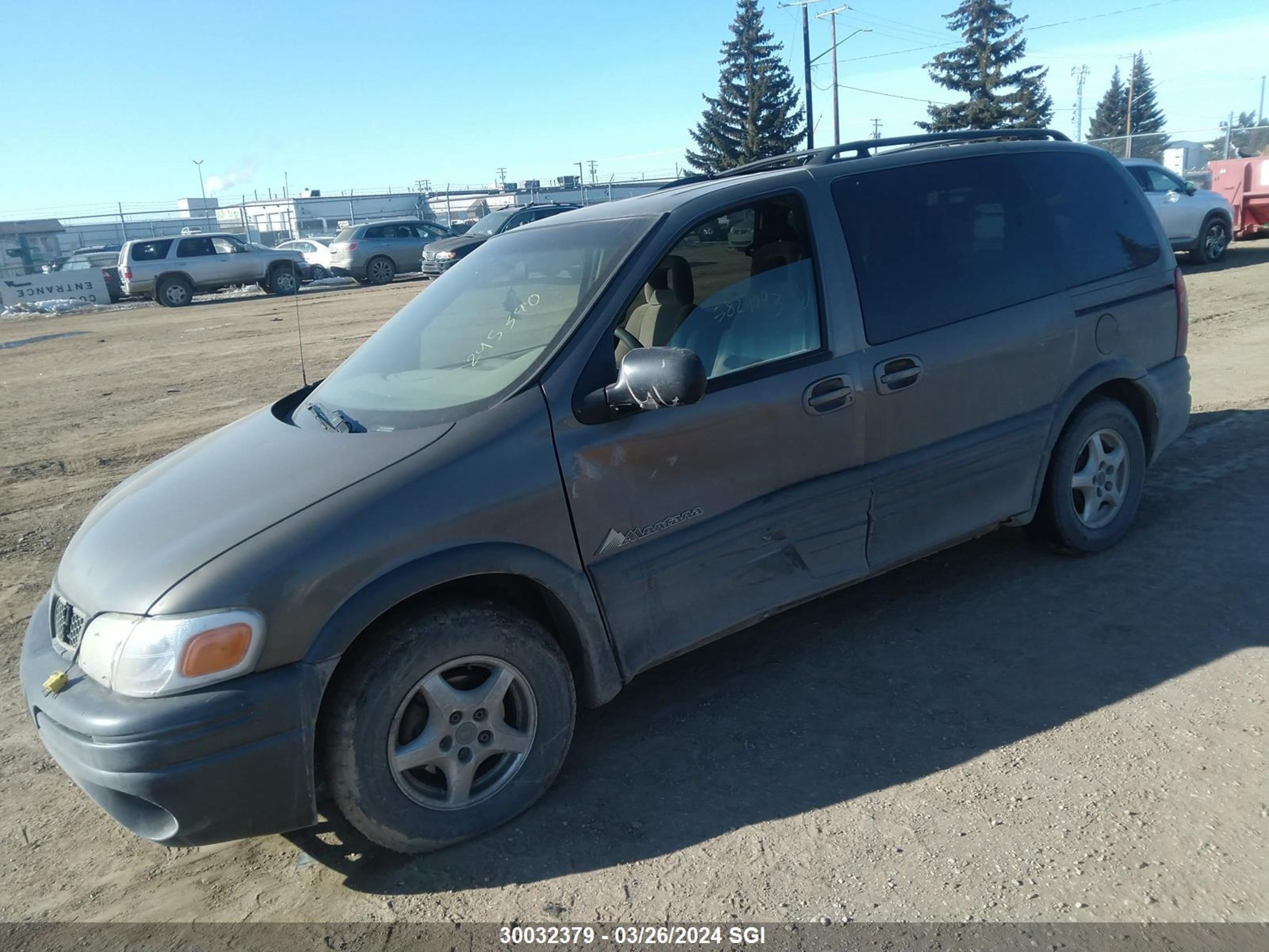 Photo 1 VIN: 1GMDU03E32D295390 - PONTIAC MONTANA 