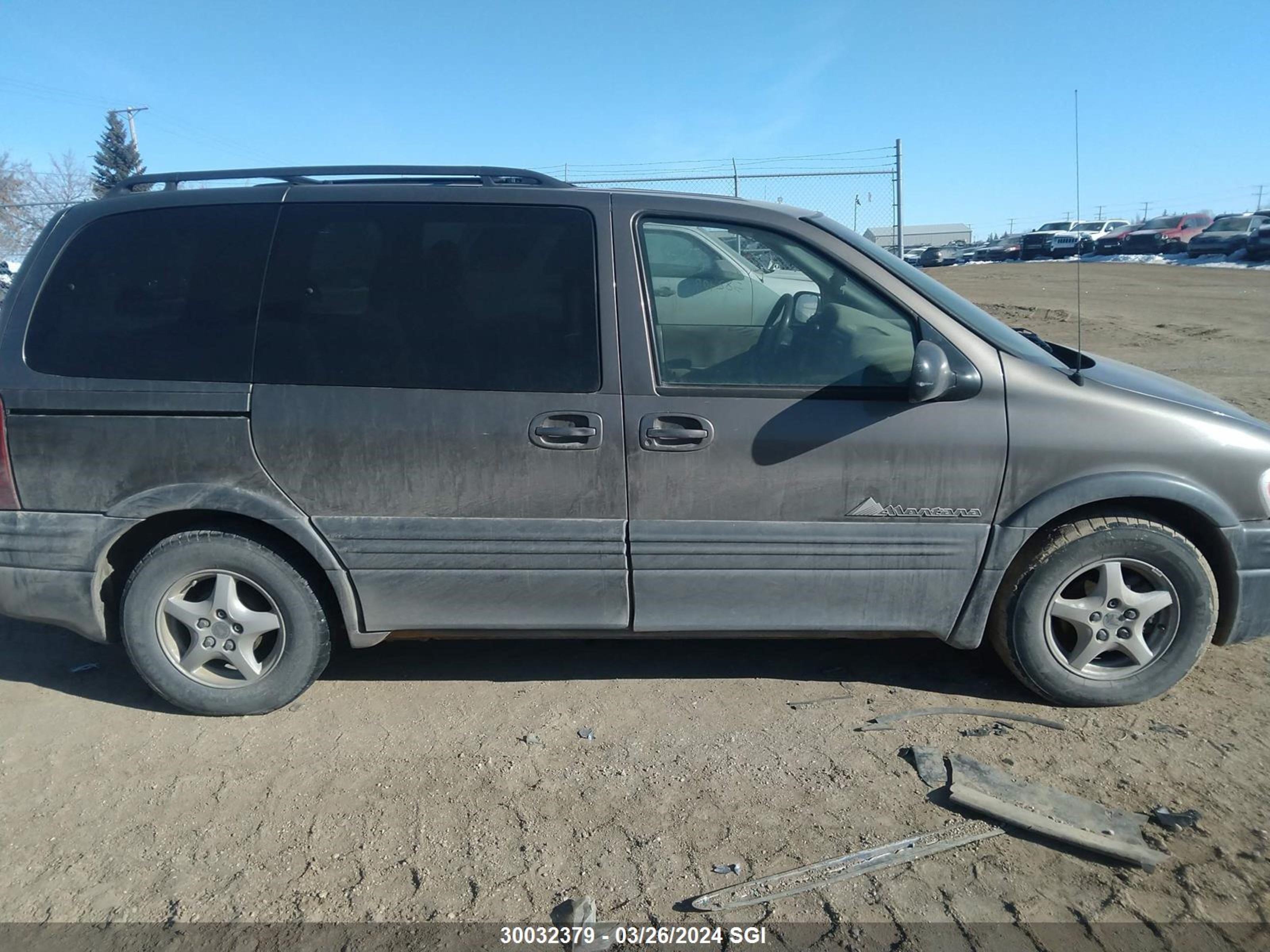 Photo 13 VIN: 1GMDU03E32D295390 - PONTIAC MONTANA 