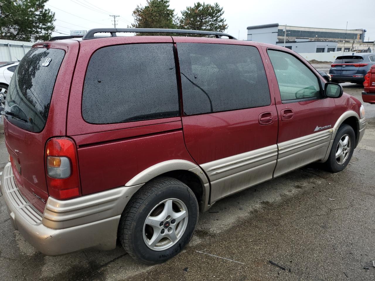 Photo 2 VIN: 1GMDU03E84D249752 - PONTIAC MONTANA 