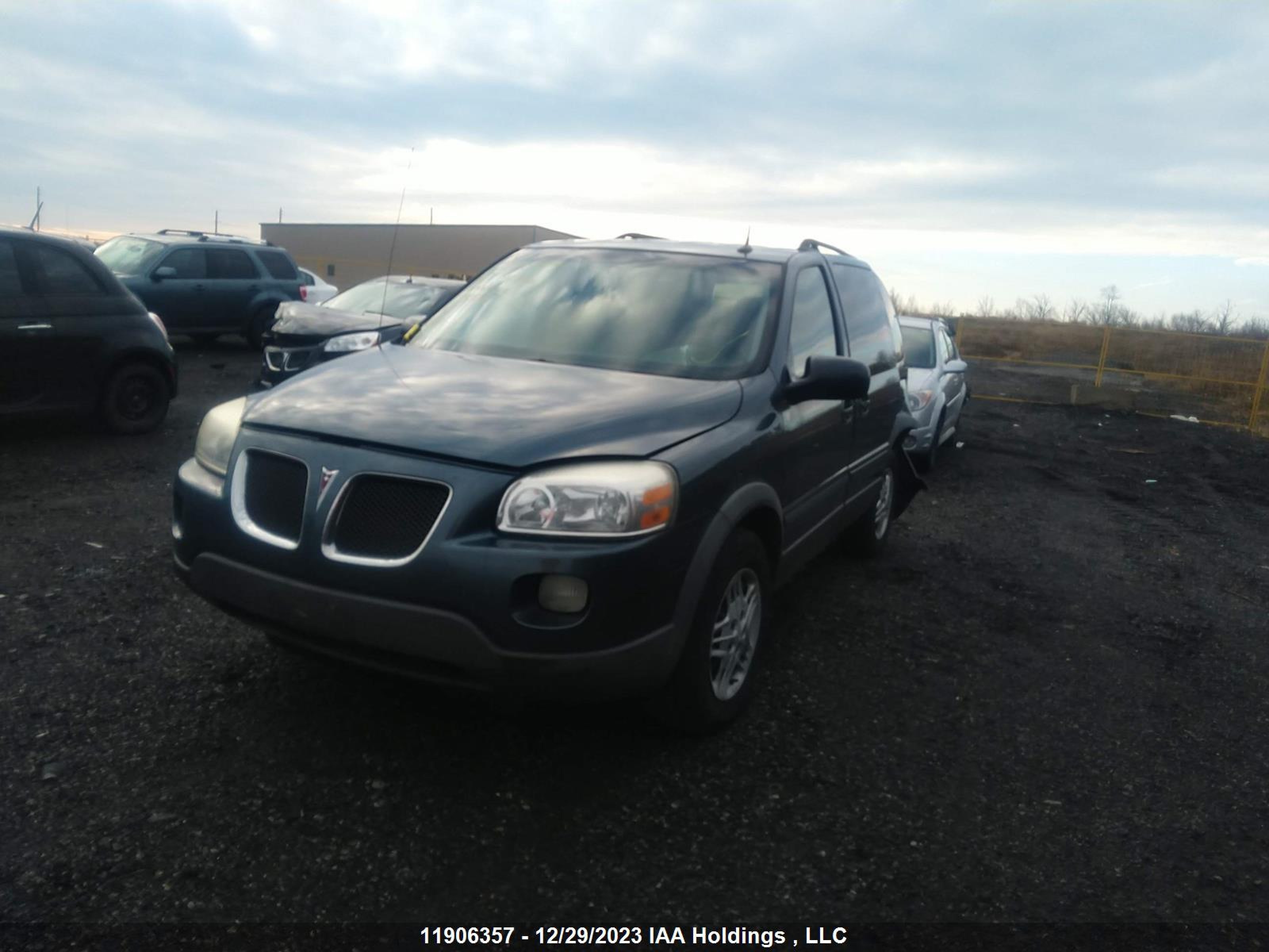 Photo 1 VIN: 1GMDU03L25D175521 - PONTIAC TRANS-SPORT 