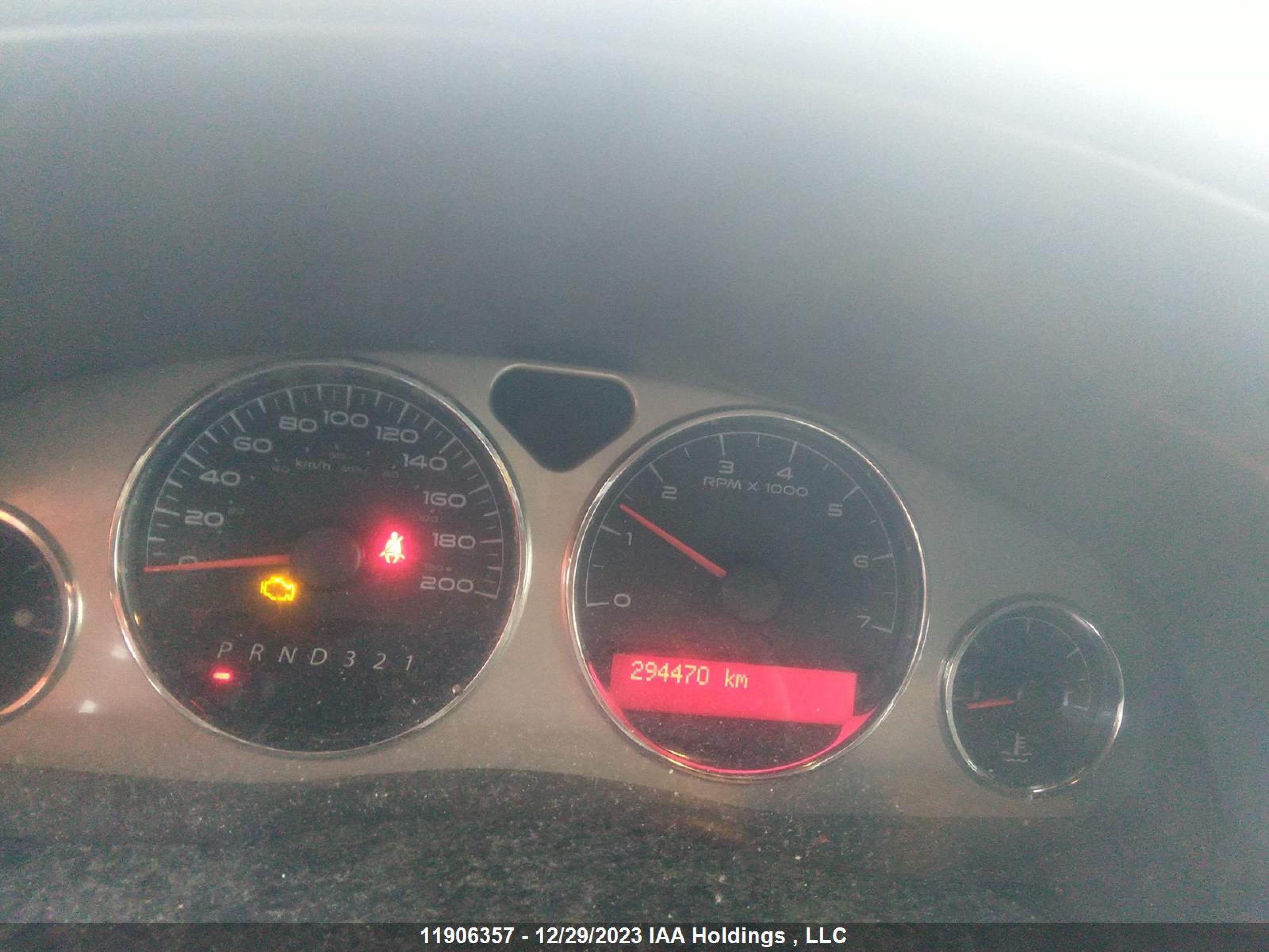 Photo 6 VIN: 1GMDU03L25D175521 - PONTIAC TRANS-SPORT 