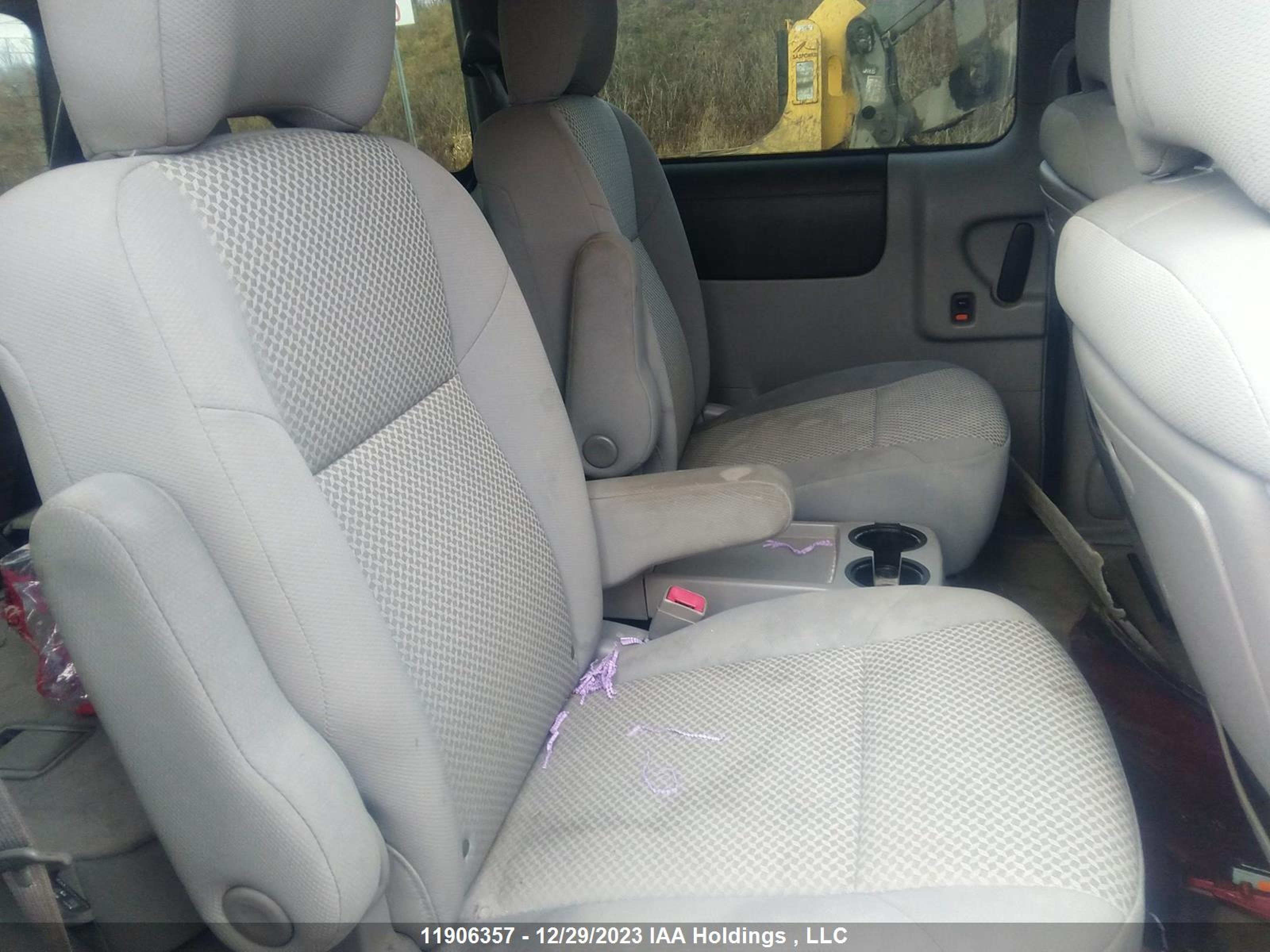 Photo 7 VIN: 1GMDU03L25D175521 - PONTIAC TRANS-SPORT 