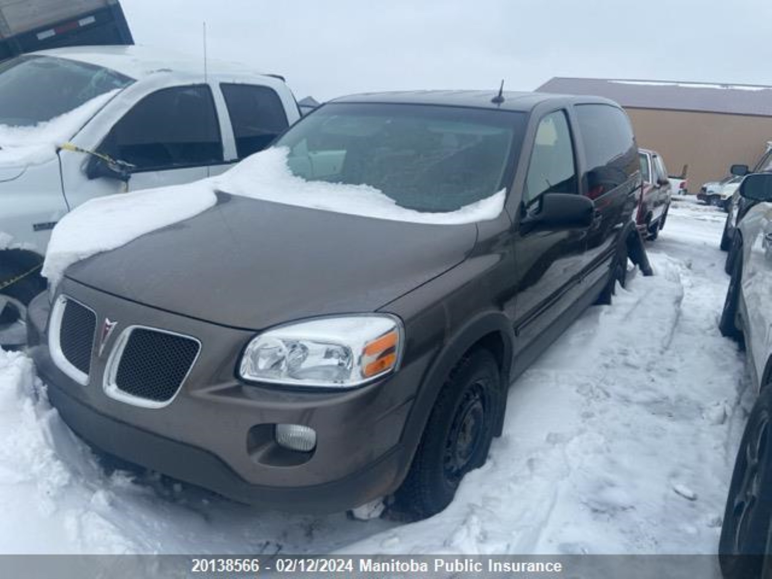 Photo 1 VIN: 1GMDU03L95D273302 - PONTIAC MONTANA 