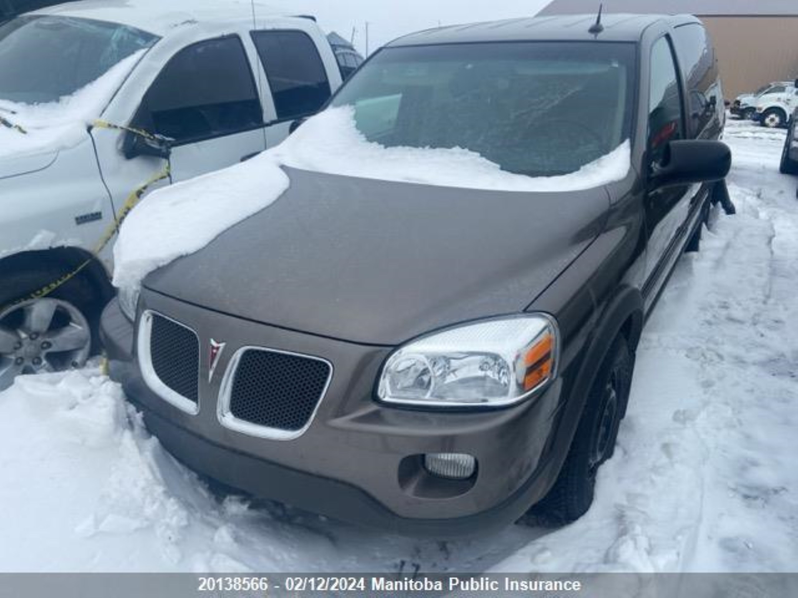 Photo 9 VIN: 1GMDU03L95D273302 - PONTIAC MONTANA 