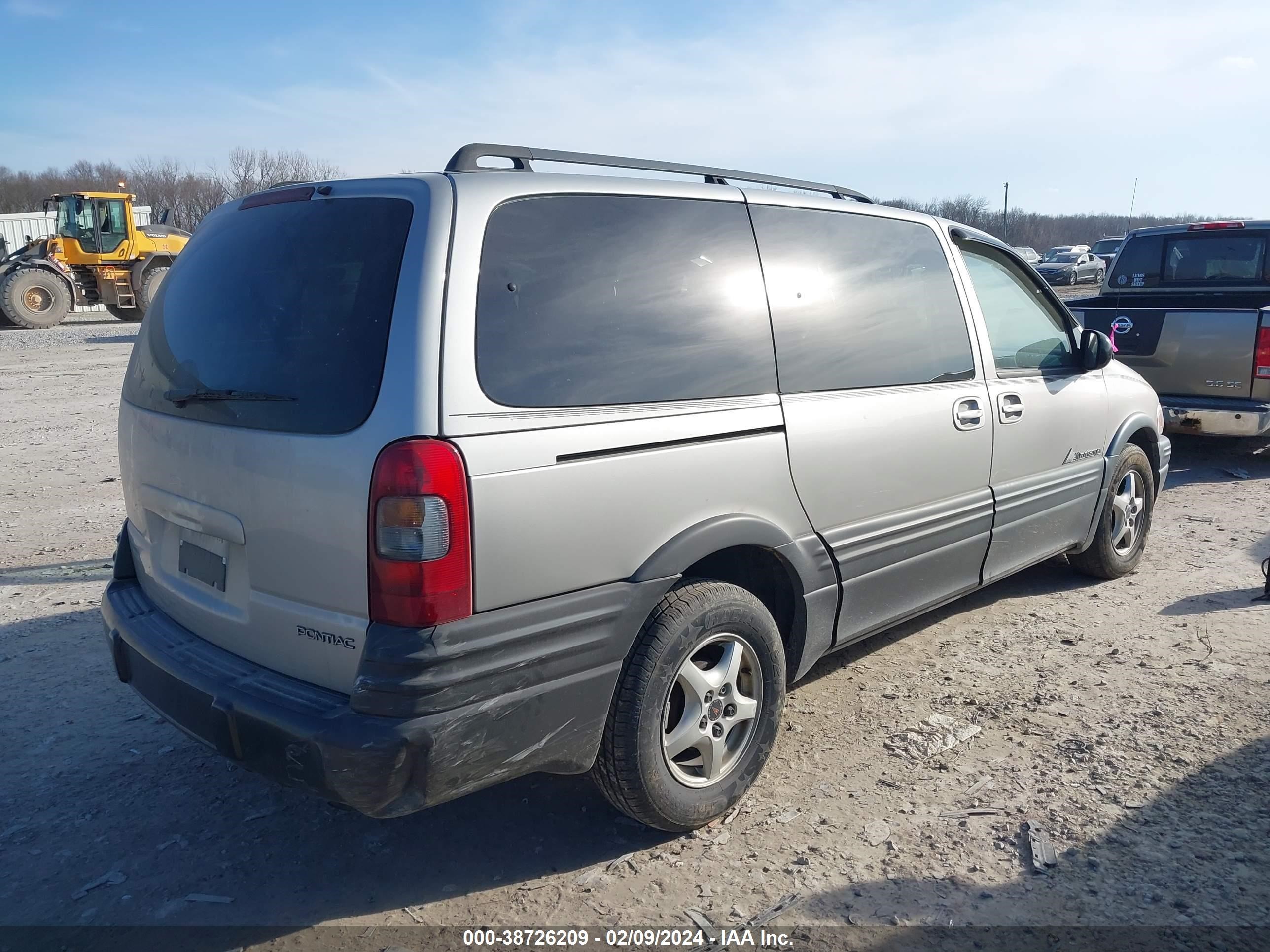 Photo 3 VIN: 1GMDV23E05D123749 - PONTIAC MONTANA 