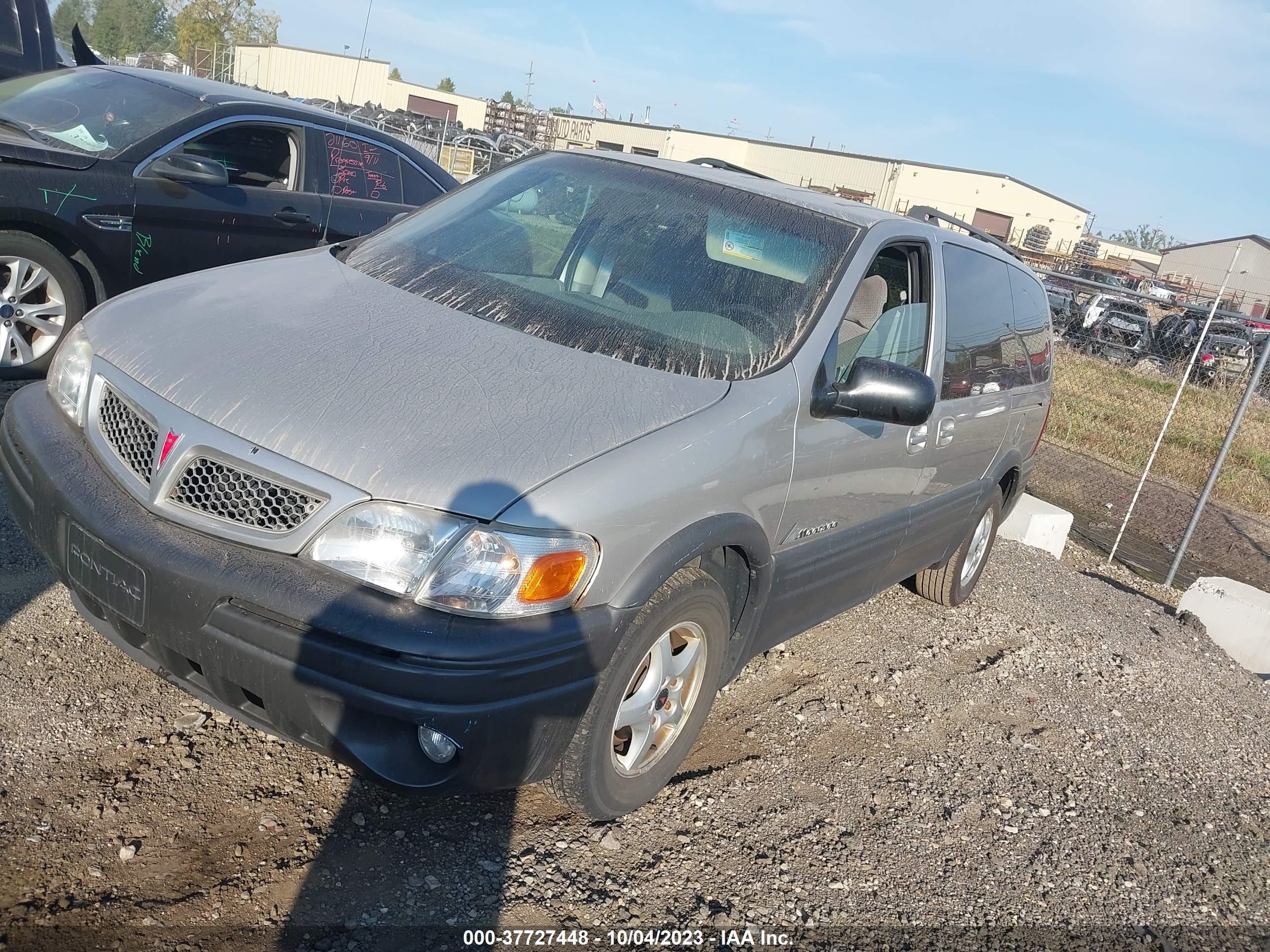 Photo 1 VIN: 1GMDV23E35D108002 - PONTIAC MONTANA 